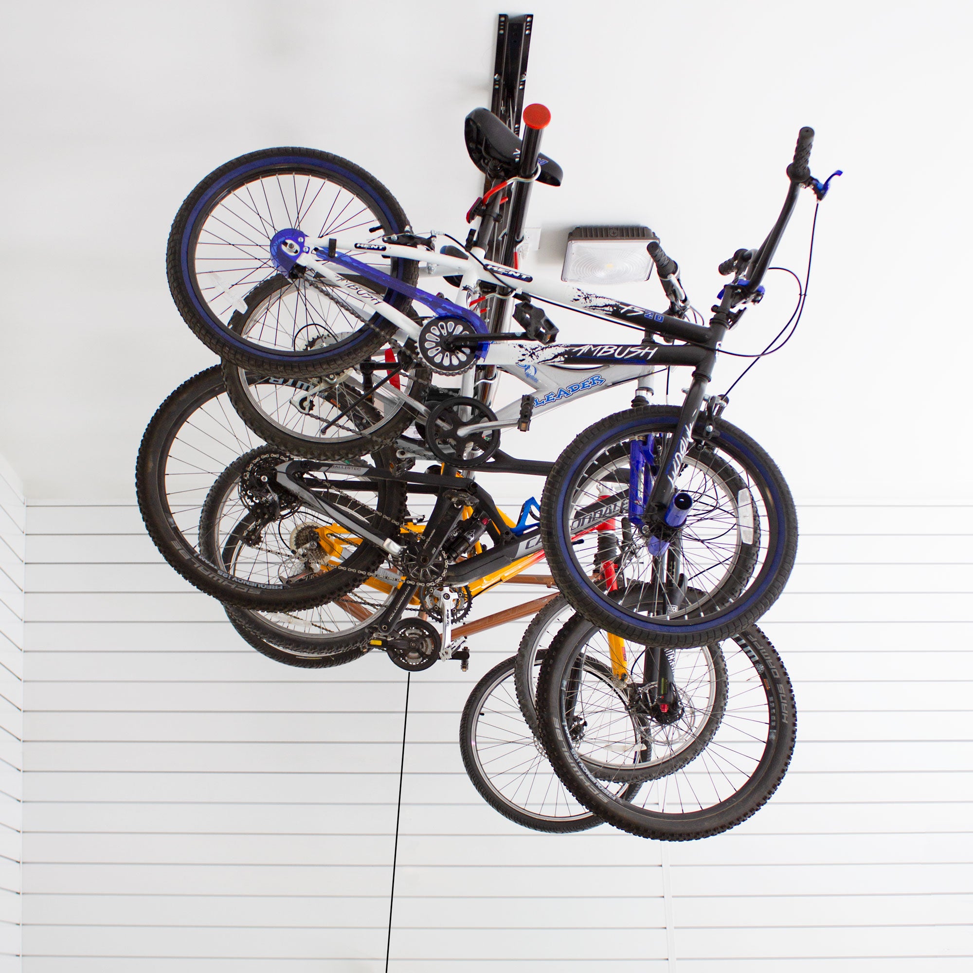 Garage Gator — Ensemble d'élévateur pour 6 à 8 vélos (220 lb)