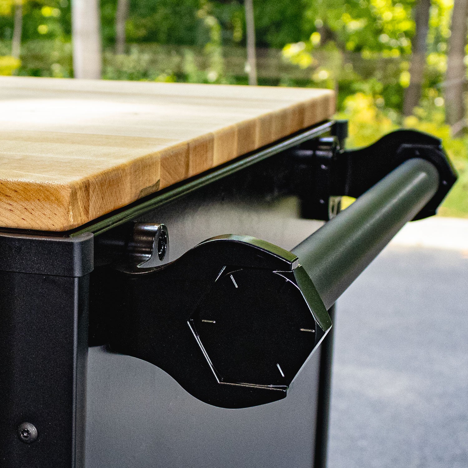 22 Series - 5 Drawers - Silver Handles - Foot Casters