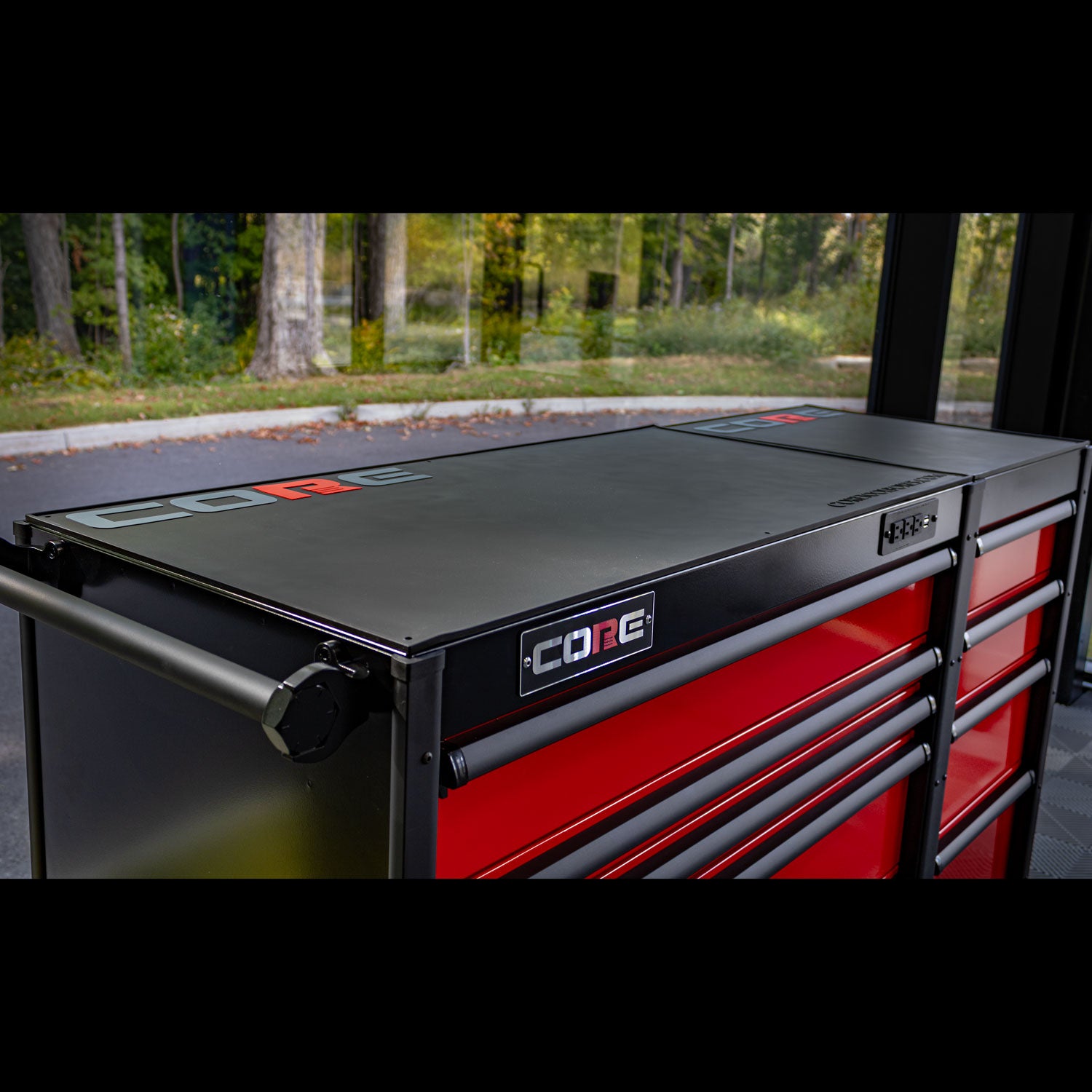 22 Series - 5 Drawers - Silver Handles - Foot Casters