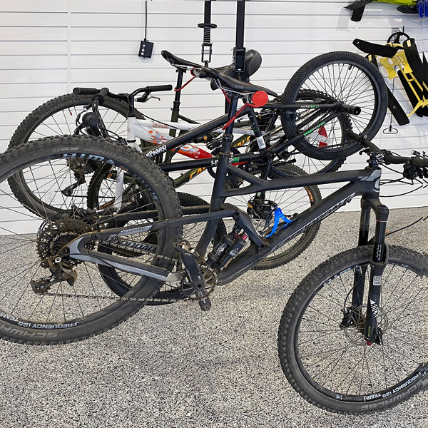 Garage Gator Compact 4 Bike Lift – 220 lb